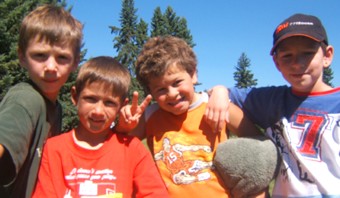 Kids having fun and making new friends at Camp Kasota near Sylvan Lake, Alberta. Click here to visit their website.